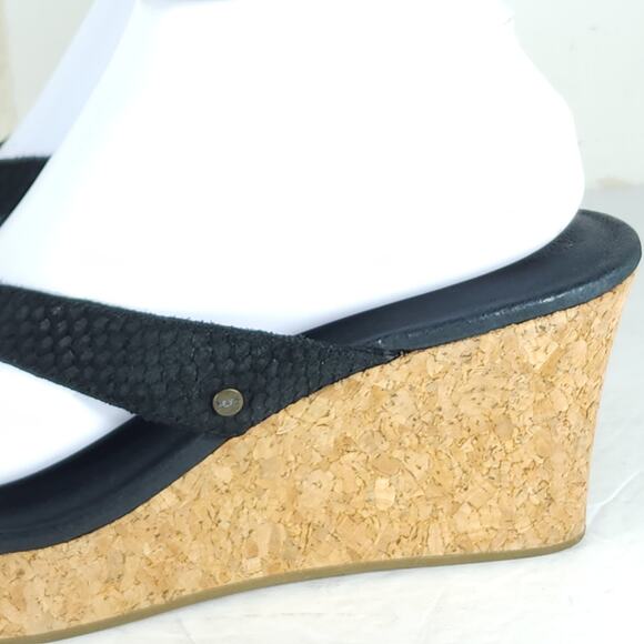 UGG Women's Natassia US8 Black Leather SlipOn Cork Wedge Platform Thong Sandals - Picture 15 of 15